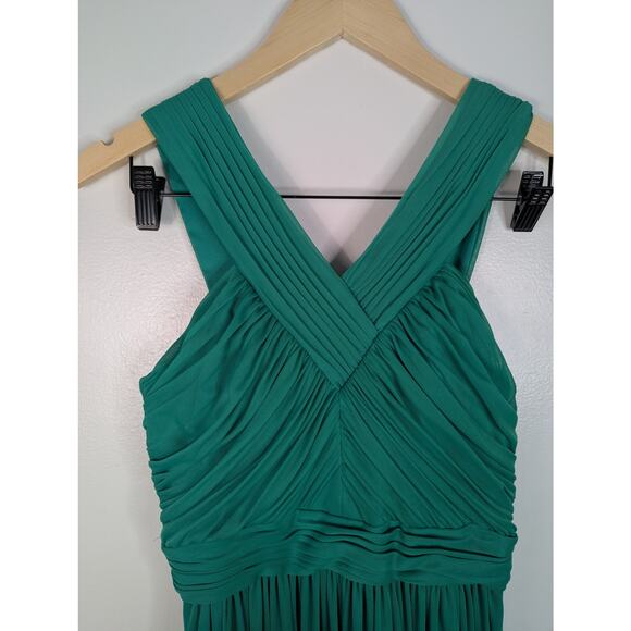 Alfred Sung D678 Chiffon Sleeveless Bridesmaid Dress in Pantone Emerald - Picture 4 of 10